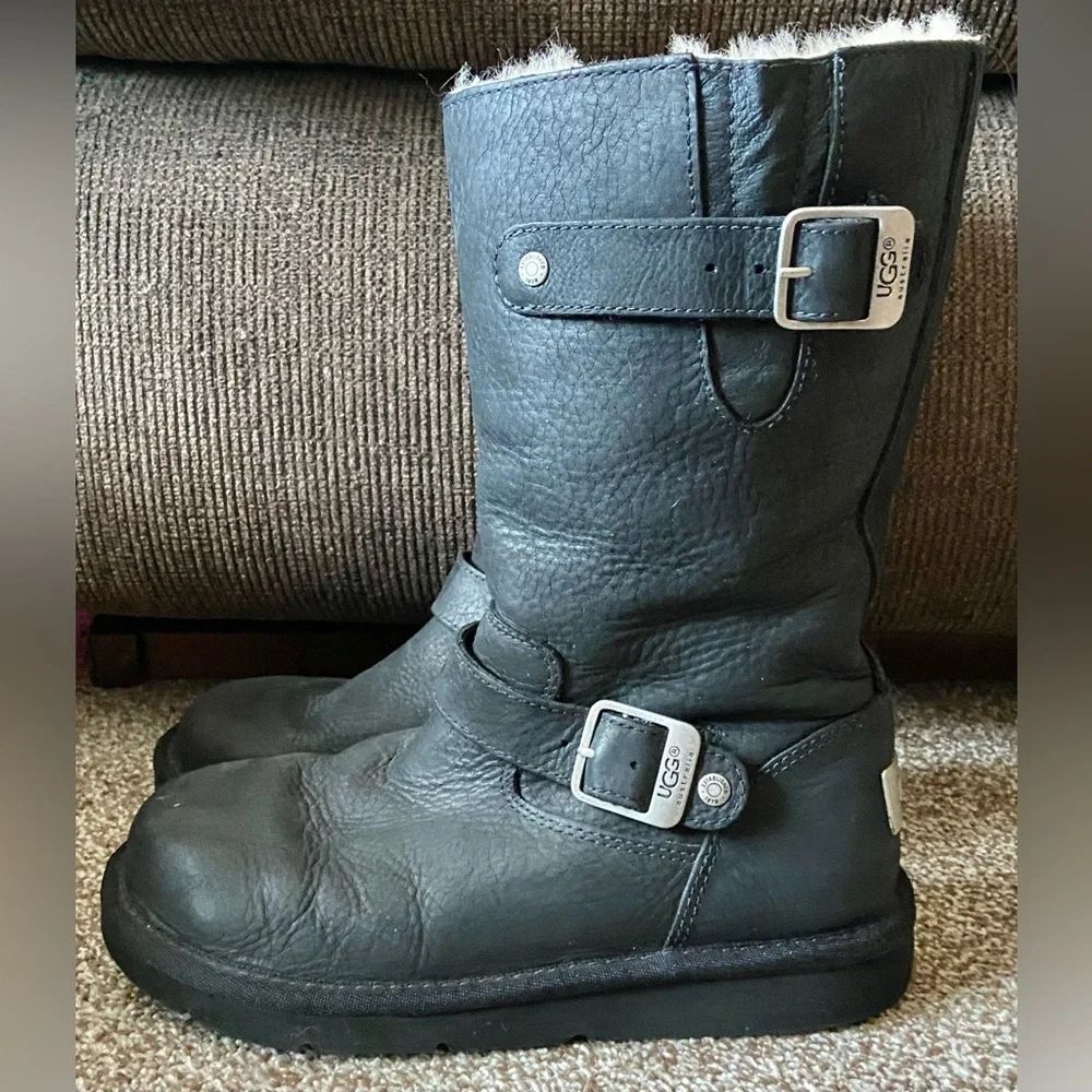 UGG Women’s Black Biker Boots Kensington 5678 Leather Shearling Size EU36/ US 5